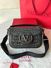 Valentino Garavani Black Raffia Bag - 23.5x18x8cm - 1