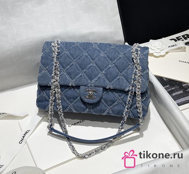 Chanel Denim Quilted Medium Flap Blue Bag - 26x18x7cm - 1