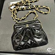 Chanel Black Mini Clutch 13cm - 3