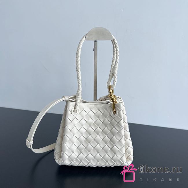 Bottega Veneta Small Andiamo Cream Bag - 21x17x16.5cm - 1