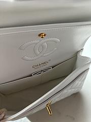 Chanel Classic White Caviar Gold Hardware Bag 23cm - 5