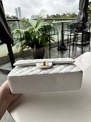 Chanel Classic White Caviar Gold Hardware Bag 23cm - 3