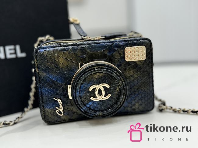 Chanel Camera Blue Black Python Bag - 11.5×16×6cm - 1