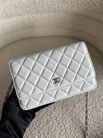 Chanel Wallet On Chain White Lambskin Bag Silver Buckle - 19.5x12x3.5cm