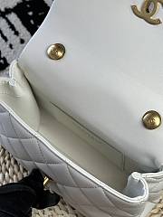 Chanel Ohanel 24A White Lambskin Handbag - 14x23x8cm - 4