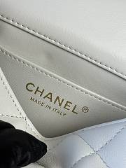 Chanel Ohanel 24A White Lambskin Handbag - 14x23x8cm - 3