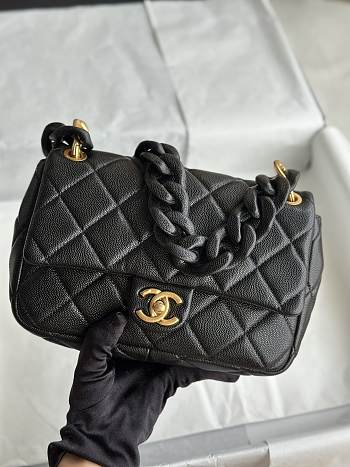 Chanel 24P Black Lambskin Flapbag - 23x15x5cm