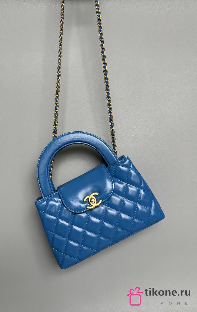 Chanel 19 Small Kelly Blue Lambskin Bag - 19x13x7cm - 1