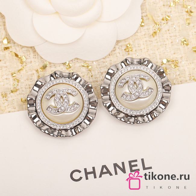 Chanel Silver Pearl Earrings - 1