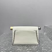 Jacquemus La Petite Pochette Rond Clutch Bag - 20x7x14cm - 4