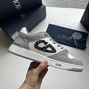 Dior B57 Low-Top Sneaker Dior Gray and White Smooth Calfskin  - 4