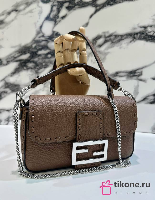 Fendi Baguette Brown Leather Bag - 19.5x4.5x13cm - 1