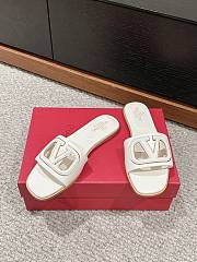 Valentino White Slippers - 3