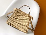 Fendi Natural Raffia Peekaboo ISeeU Medium Bag - 27x11x21cm - 1