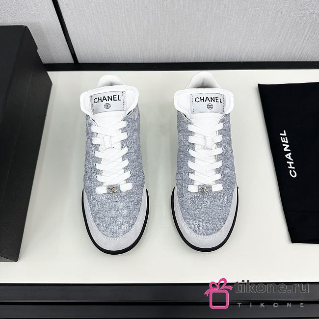 Chanel Low Top In Grey - 1