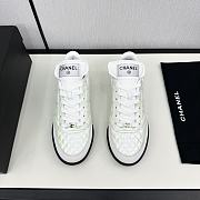 Chanel Low Top In White - 1