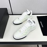 Chanel Low Top In White - 4