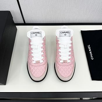 Chanel Low Top In Pink