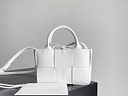 Bottega Veneta White Candy Acro Bag - 20x7x13cm - 1