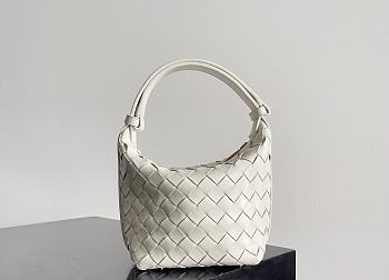 Bottega Veneta Mini White Wallace Bag - 17x13.5x5cm