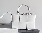 Bottega Veneta White Candy Acro Bag - 25x16x8cm - 1