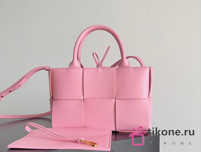 Bottega Veneta Pink Candy Acro Bag - 25x16x8cm - 1