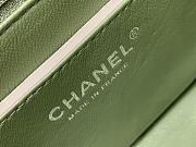 Chanel Mini Classic Green Caviar Handbag 17cm - 5