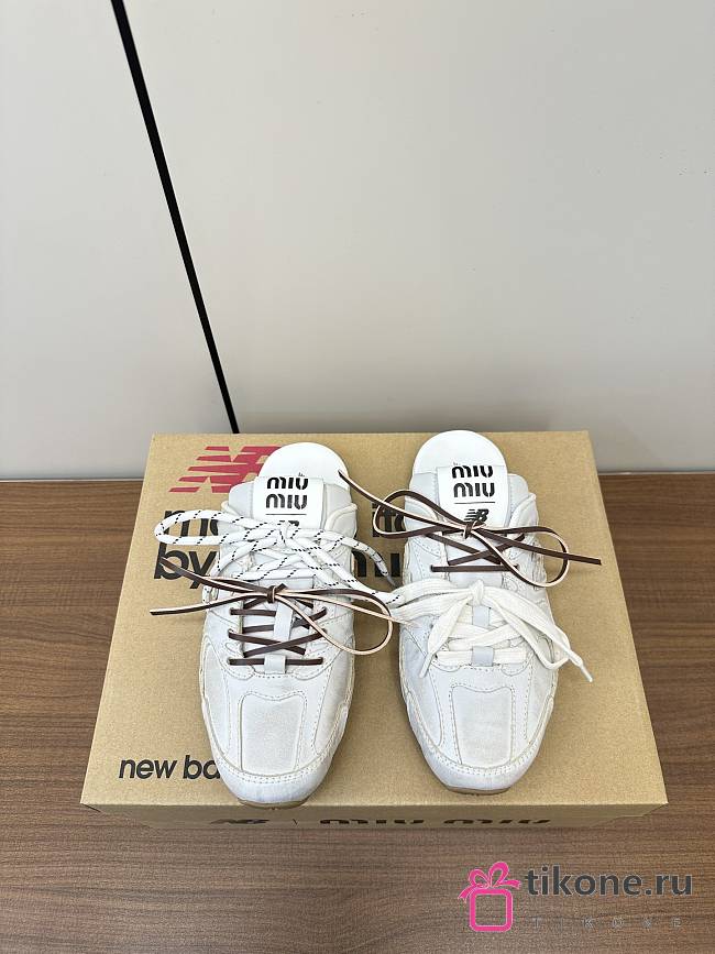 Miumiu x New Balance White Sandals - 1