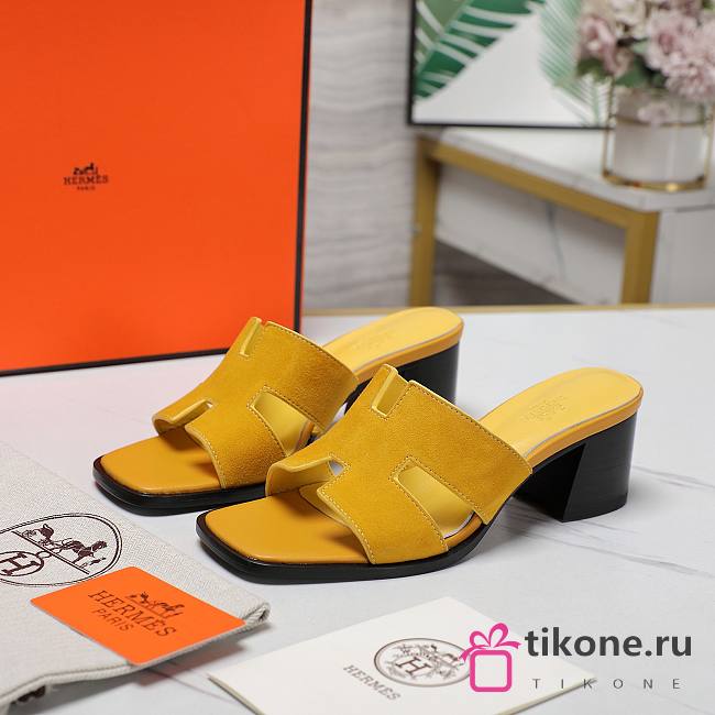 Hermes Oiran Yellow Velvet Sandals - 1