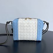 Bottega Veneta Small Loop Blue Camera Bag - 22x15.5x9cm - 1