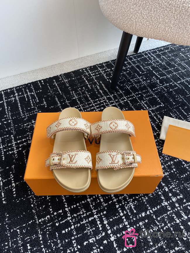 Louis Vuitton Down Beige Sandals - 1