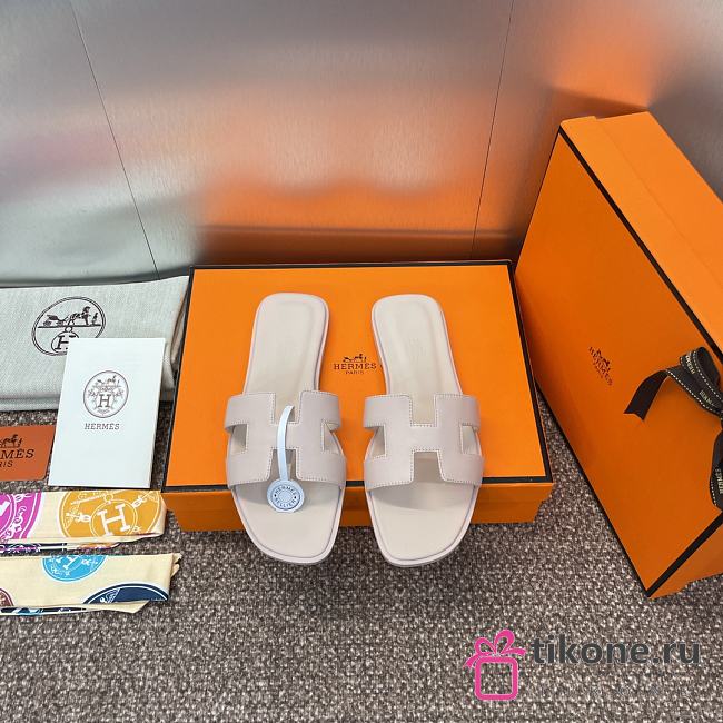 Hermes Oran Full White Sandals - 1