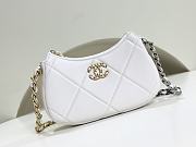 Chanel White Hobo Handbag - 11x20x5cm - 1