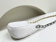 Chanel White Hobo Handbag - 13.5x23.5x5.3cm - 3