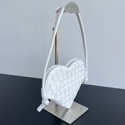 Bottega Veneta Mini White Leather Heart Bag - 22x18x2cm - 3