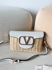 Valentino 2024 Loco Raffia White Leather Bag - 22x9x17cm - 1