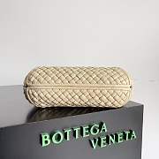 Bottega Veneta Small Clicker In Porridge Shoulder Bag - 27x19x11.5cm  - 2