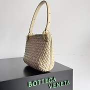 Bottega Veneta Small Clicker In Porridge Shoulder Bag - 27x19x11.5cm  - 5