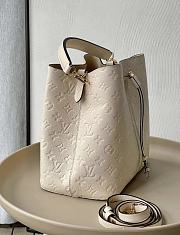 LV Néonoé MM Monogram Empreinte Leather Cream  Beige M46526 - 26x26x17.5cm - 6