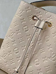 LV Néonoé MM Monogram Empreinte Leather Cream  Beige M46526 - 26x26x17.5cm - 3