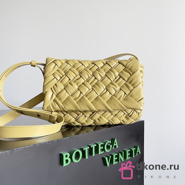 Bottega Veneta Straw Small Rumple Messenger - 21x14x5cm - 1