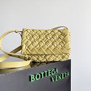 Bottega Veneta Straw Small Rumple Messenger - 21x14x5cm - 1