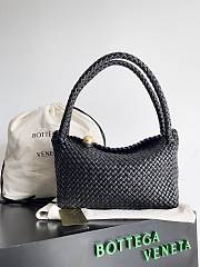 Bottega Veneta Tosca Black Shoulder Bag - 27x18x8cm - 1