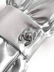 Chanel Clutch Metallic Lambskin & Silver-Tone Metal Silver - 15x22x4cm - 4