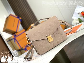 LV M44881 Pochette Métis Tourterelle Grey - 25x19x7cm