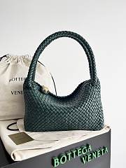 Bottega Veneta Emerald Green Tosca Shoulder Bag - 27x18x9cm - 1