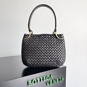 Bottega Veneta Small Clicker In Fondant Shoulder Bag - 27x19x11.5cm - 1