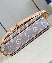 LV Pochette Métis East West Monogram Canvas Trianon Gray M12429 - 21.5x13.5x6cm - 5