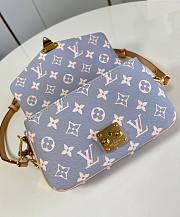 LV Pochette Métis East West Monogram Canvas Trianon Gray M12429 - 21.5x13.5x6cm - 2