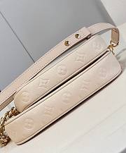 LV Multi Pochette Accessoires Cream M46568 - 25x14.5x4.5cm - 2